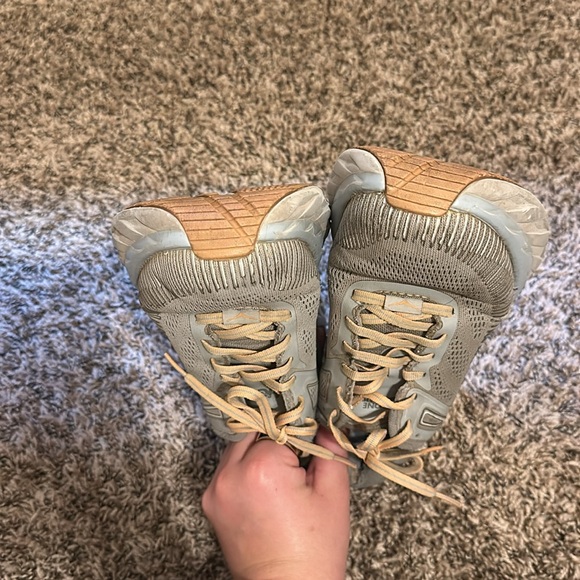 Hoka One One Bondi 7 Sneakers 8 - Picture 6 of 15